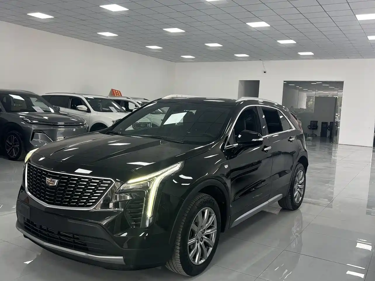 CADILLAC XT4