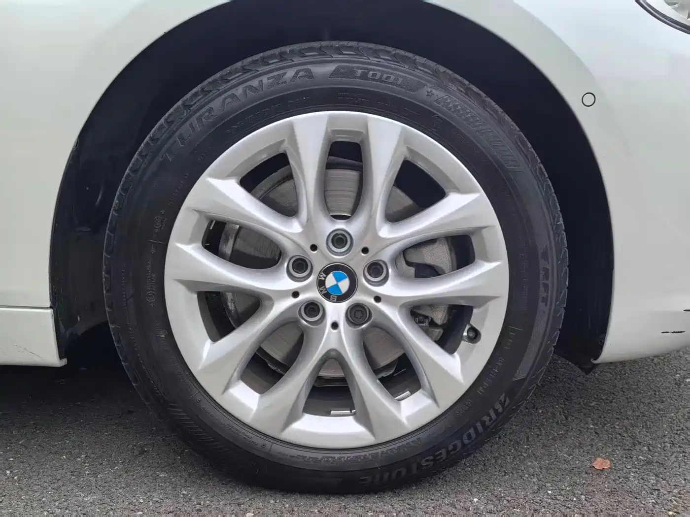 BMW 2 Series Touring 2016 220i Leading Model фото 9
