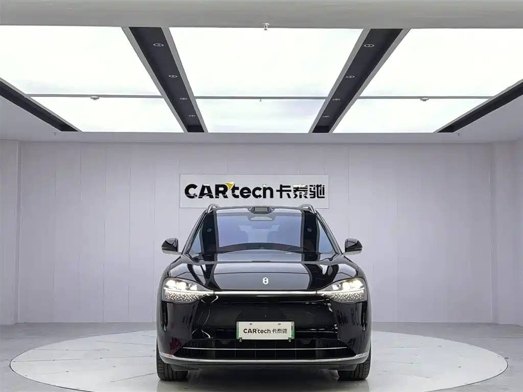 AITO Wenjie AITO M9 2024 Range Extender Ultra 52kWh 6-seater фото 8
