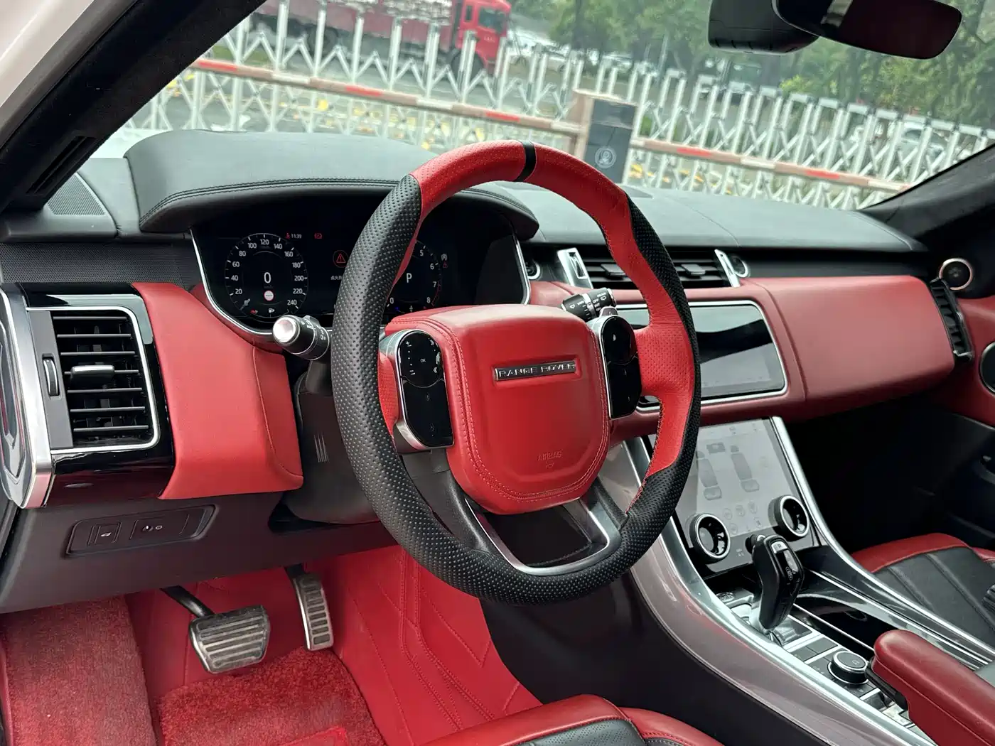 Land Rover Range Rover Sport 2018 3.0 SC V6 Fashion Genesis DYNAMIC фото 9