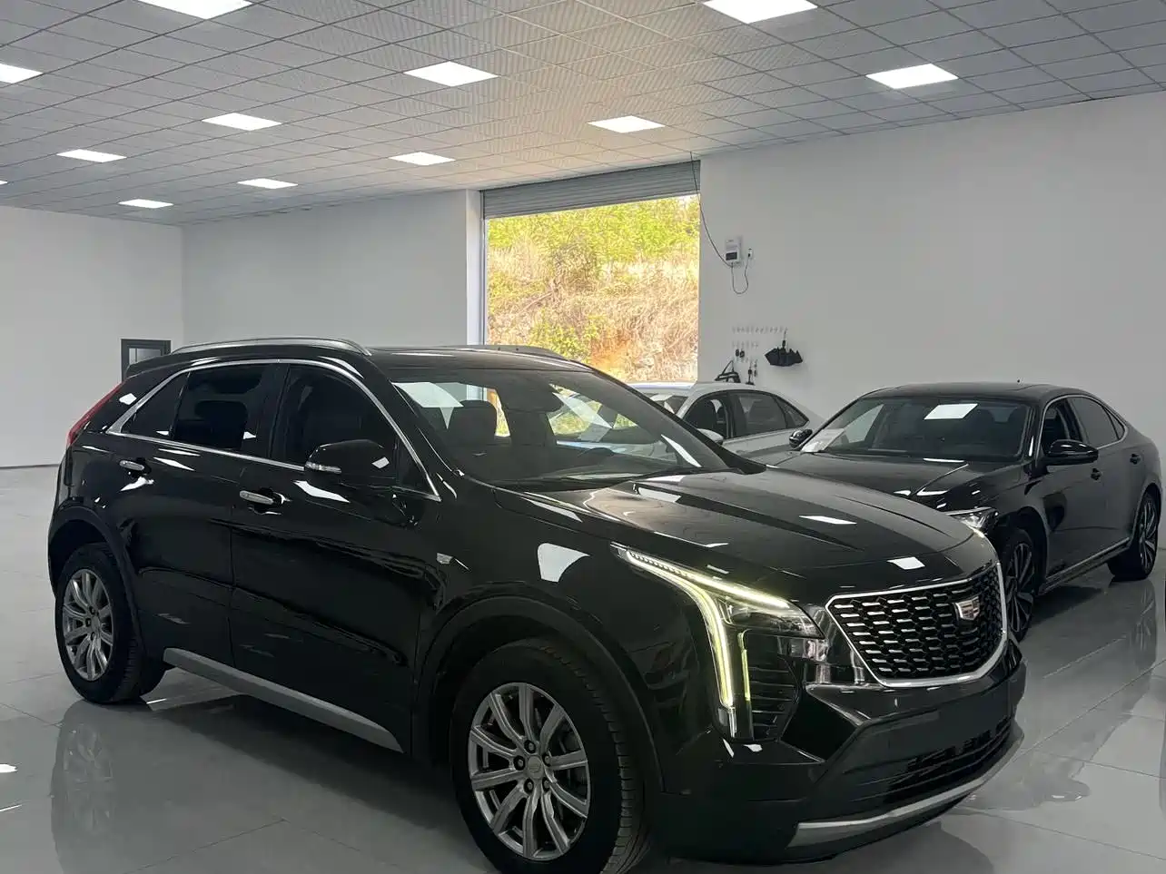 CADILLAC XT4