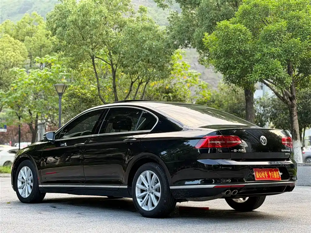 Volkswagen Magotan 2018 330TSI DSG Leading фото 4