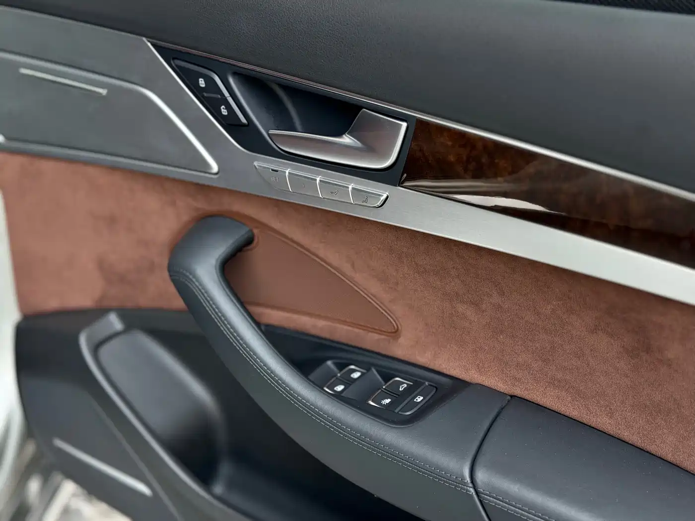 Audi A8 2014 A8L 45 TFSI quattro Luxury фото 25