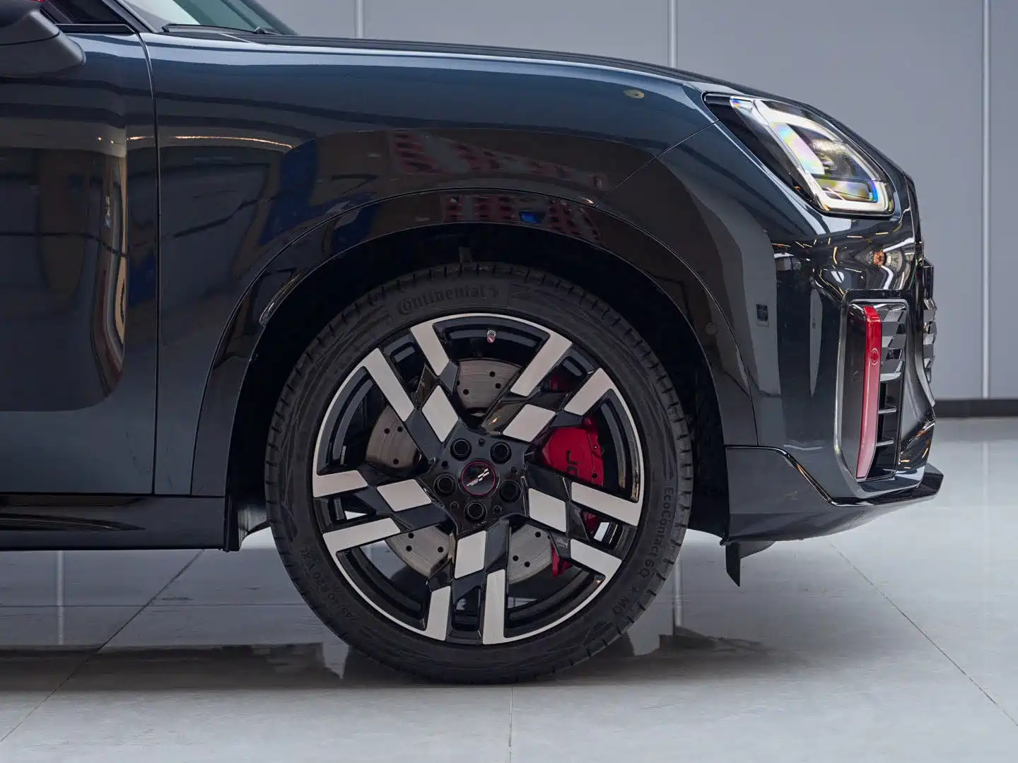 صورة 4 - MINI JCW COUNTRYMAN