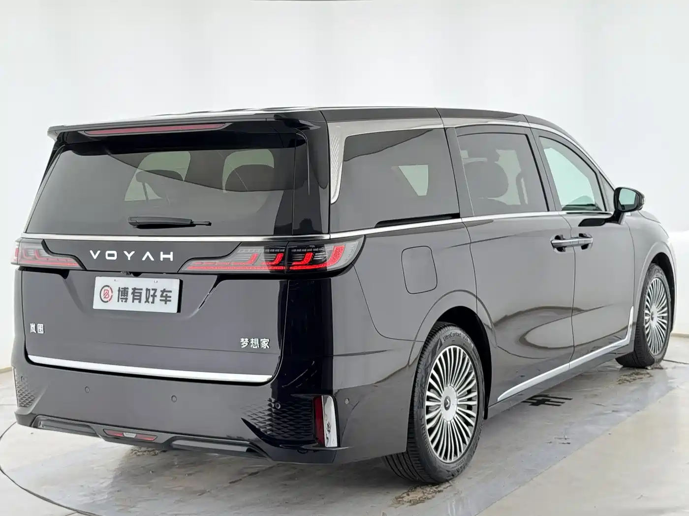 Voyah Auto Voyah Dreamer 2025 PHEV 4WD Kunpeng Premium Edition фото 15