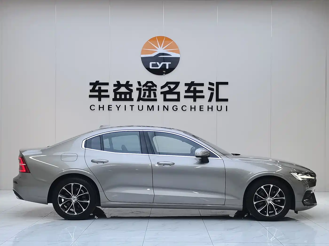 VOLVO S60