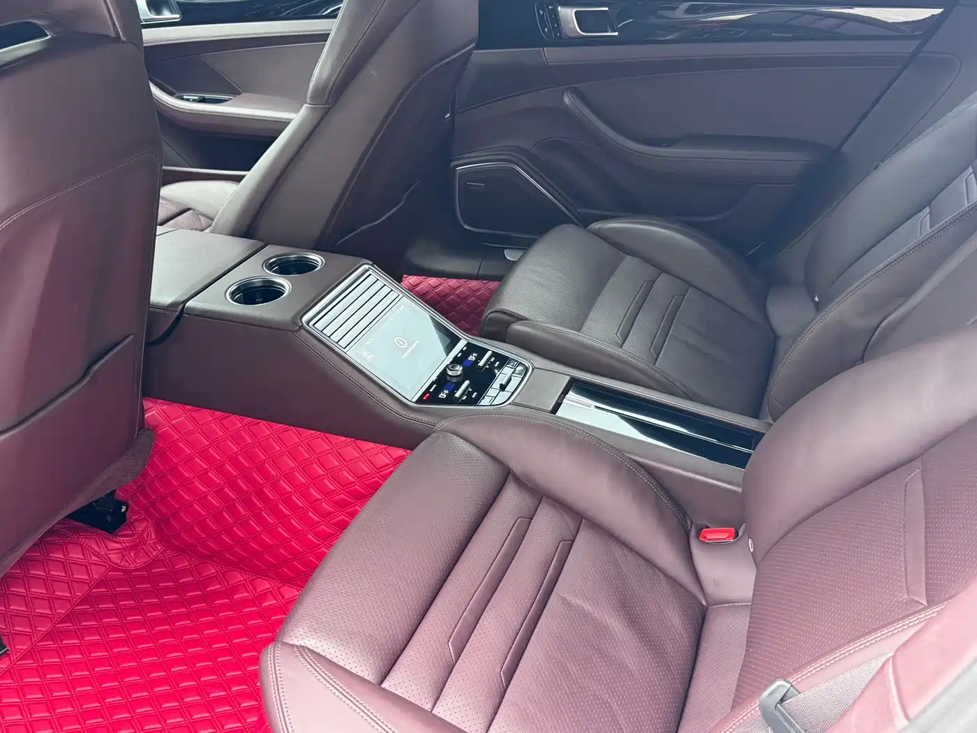 Porsche Panamera 2017 Panamera Executive Long Wheelbase 3.0T фото 19