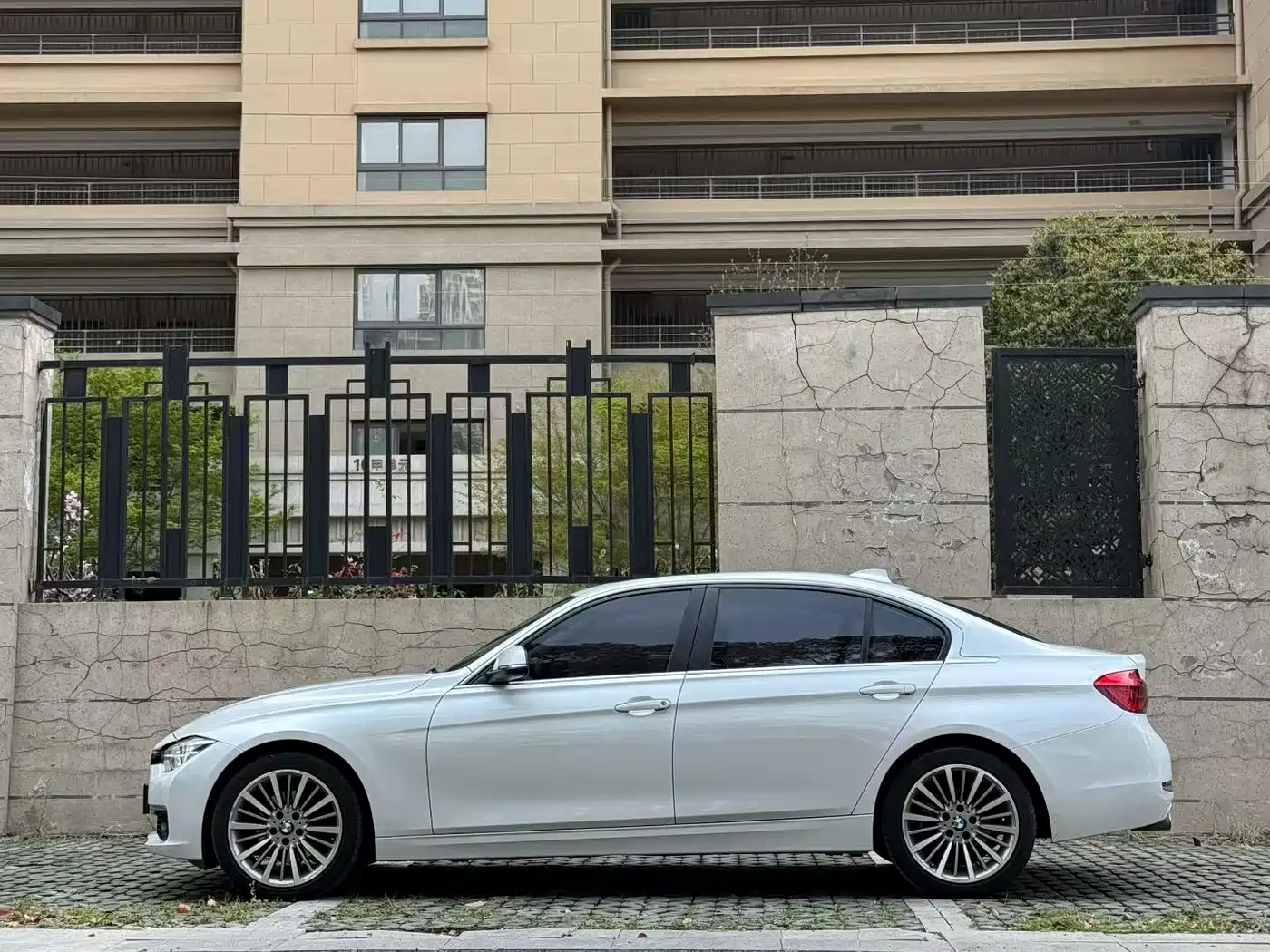 BMW 3 Series 2019 320Li Fashion Type фото 4