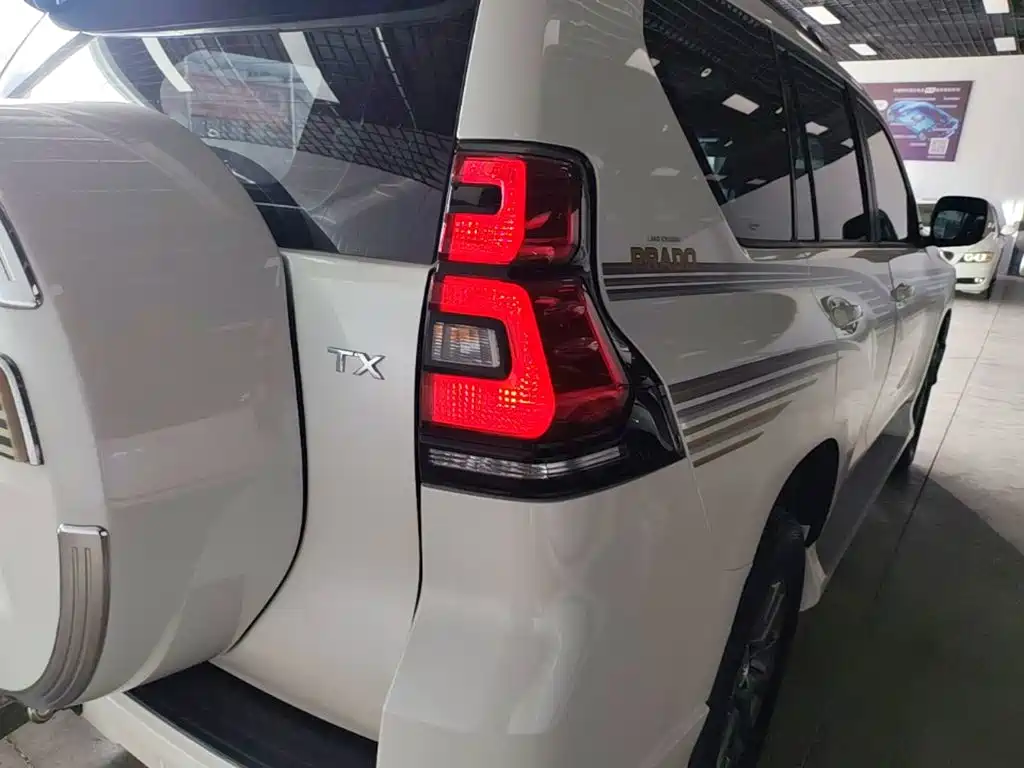 Toyota Prado 2020 2019 3.5L Automatic TX-L Zunxiang Edition with Rear-mounted Spare Tire