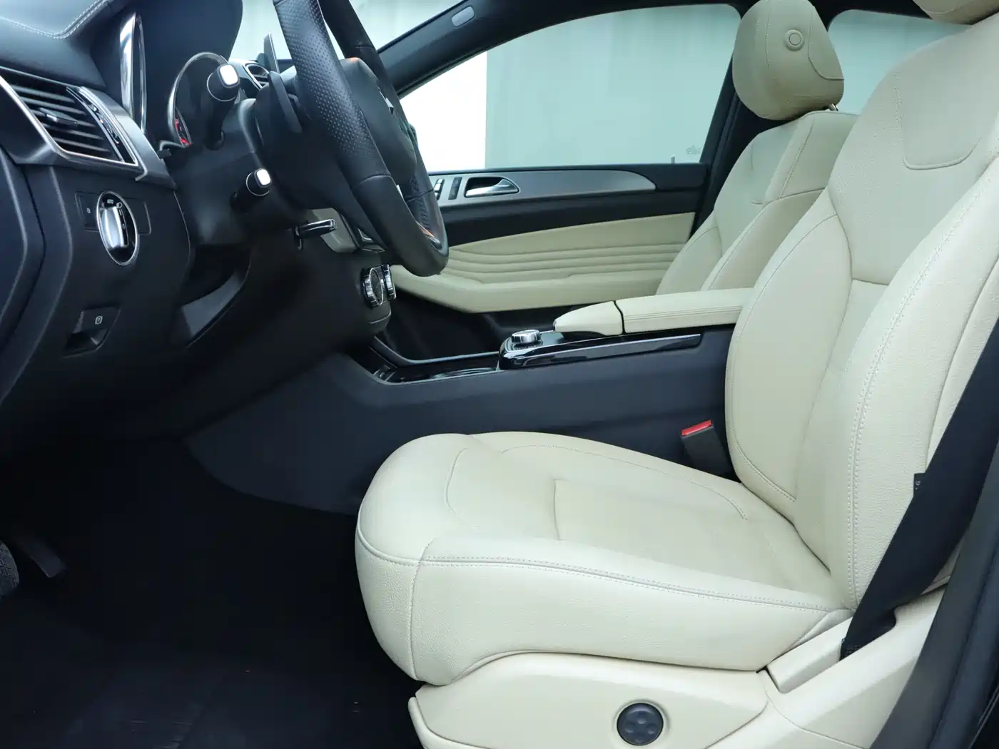 Mercedes-Benz GLE Coupe 2017 GLE 320 4MATIC Coupe SUV фото 6