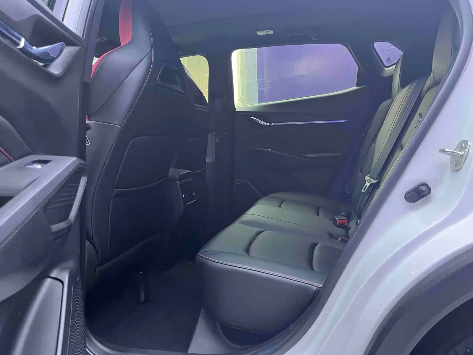 Photo 8 - Changan X5 PLUS