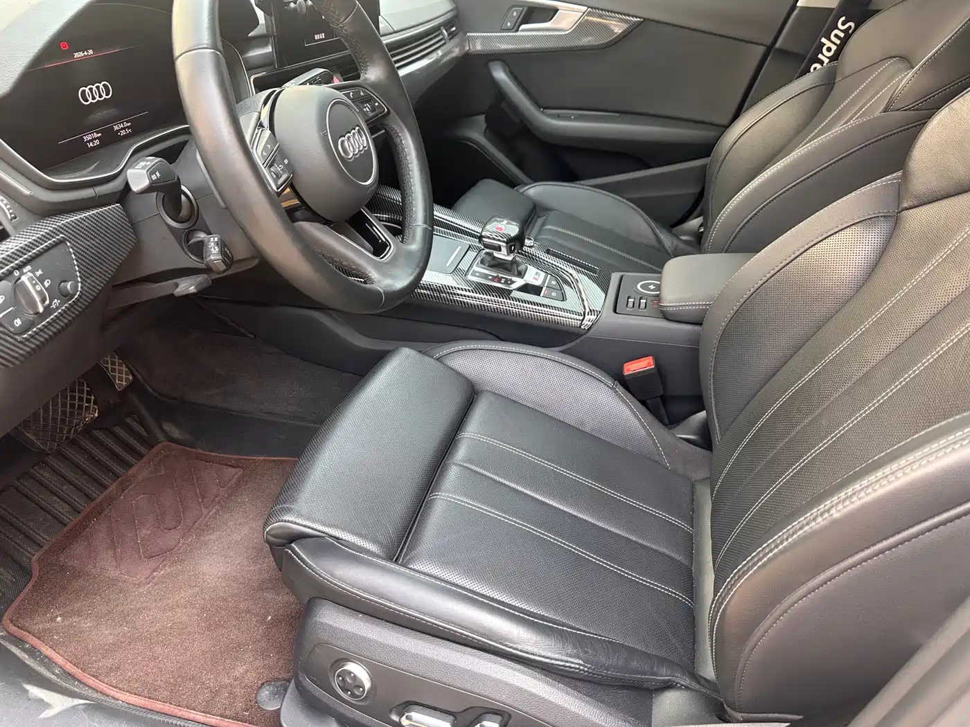 Audi A4L 2023 40 TFSI Luxury Sport фото 4
