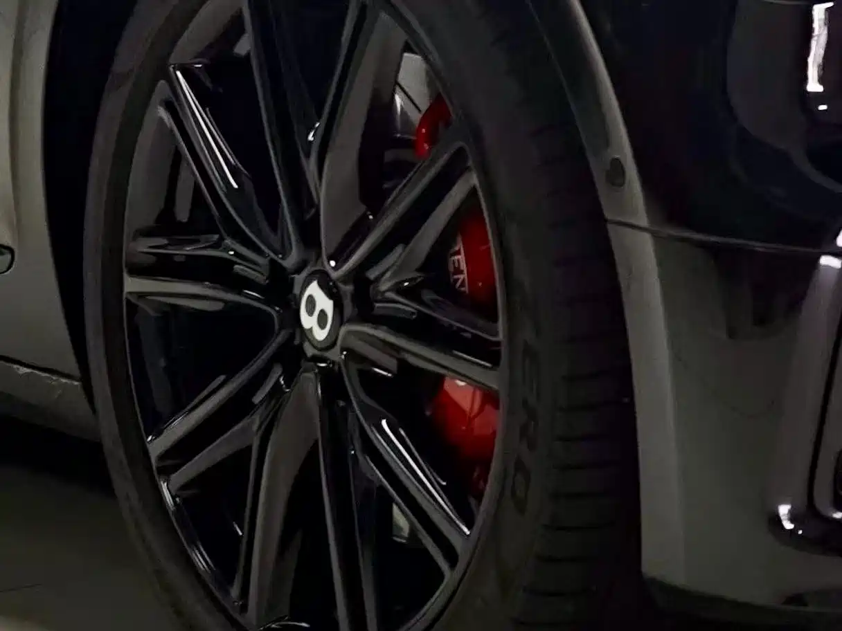 BENTLEY FLYING SPUR PLUG IN HYBRID