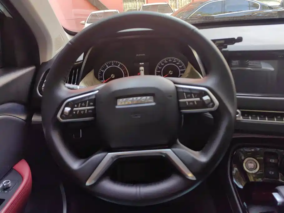 Фото 15 - Haval H2s