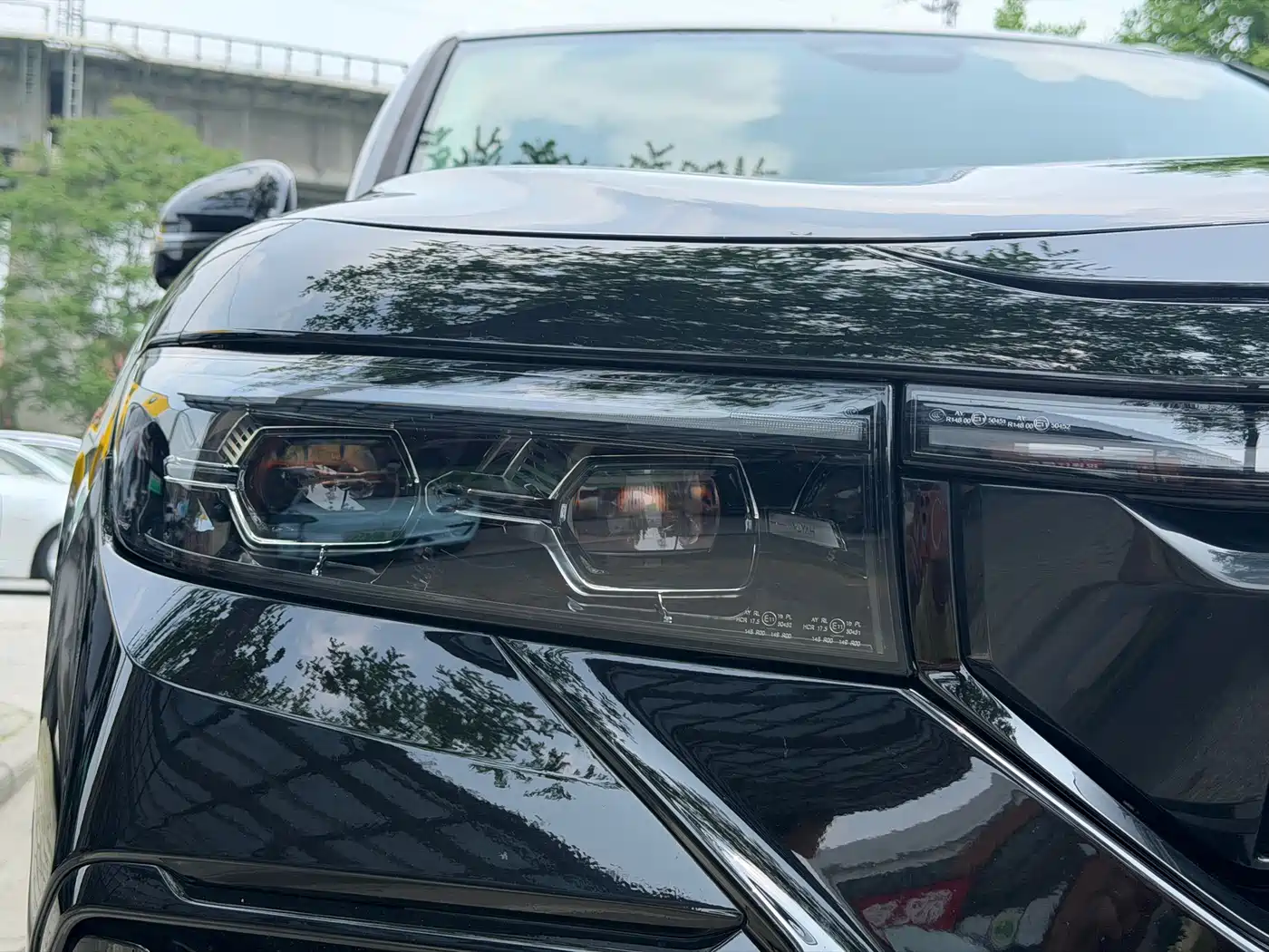 Voyah Auto VOYAH FREE 2024 Ultra Long Range Intelligent Driving Edition фото 3