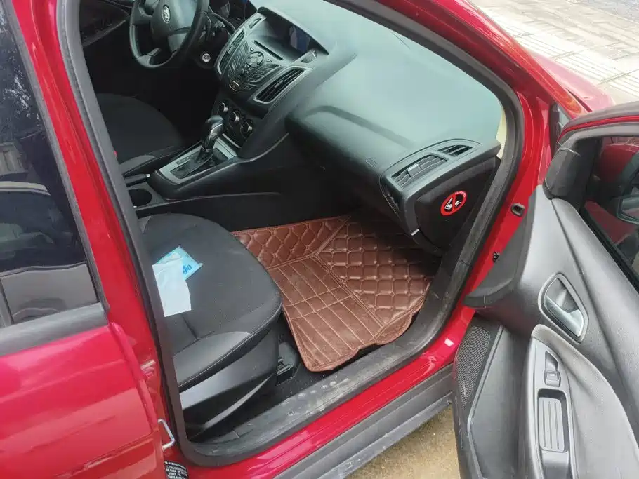 Photo 8 - Ford Focus
