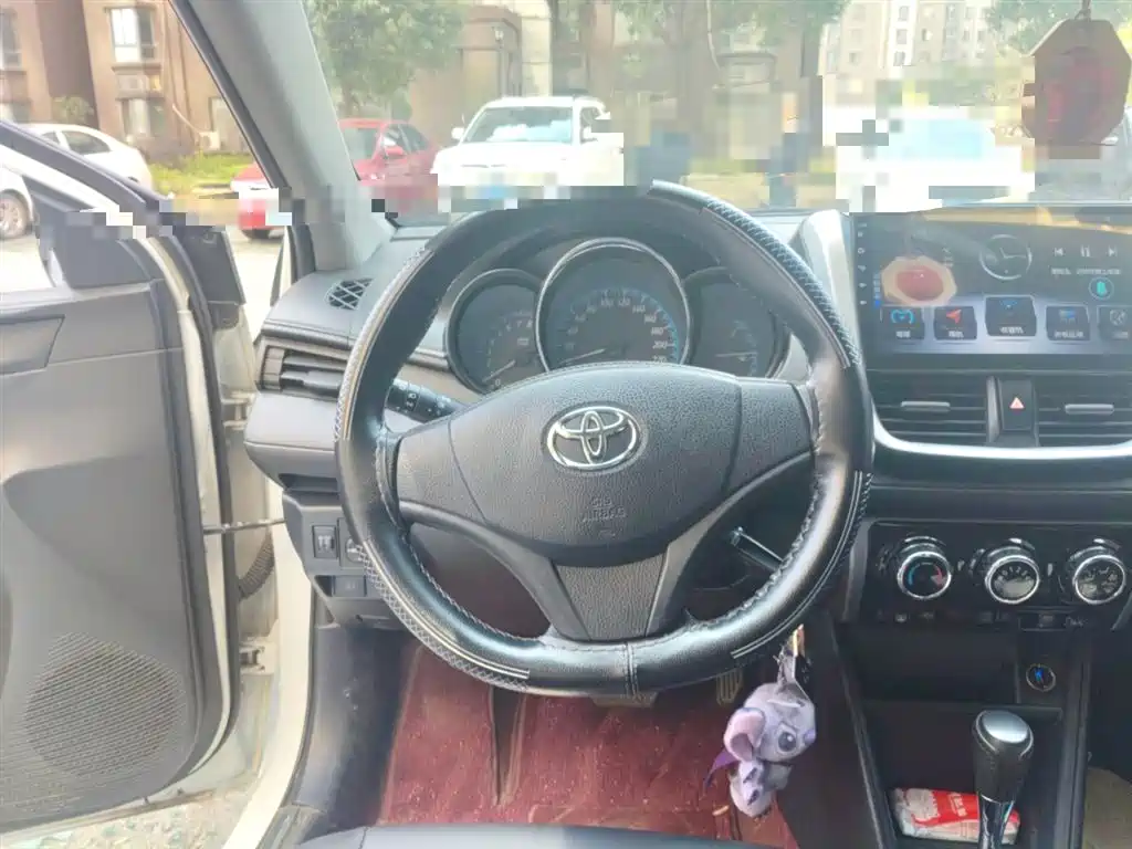 Toyota YARiS L Zhi Xiang 2017 1.5E CVT Charming Edition фото 3