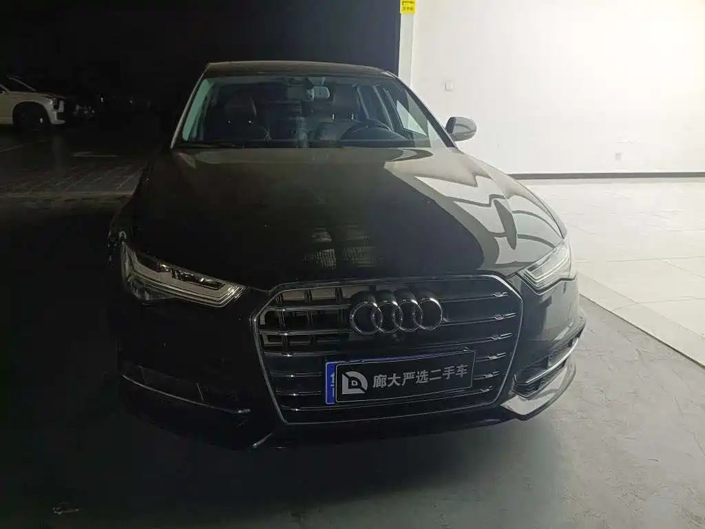 Фото 2 - Audi A6L