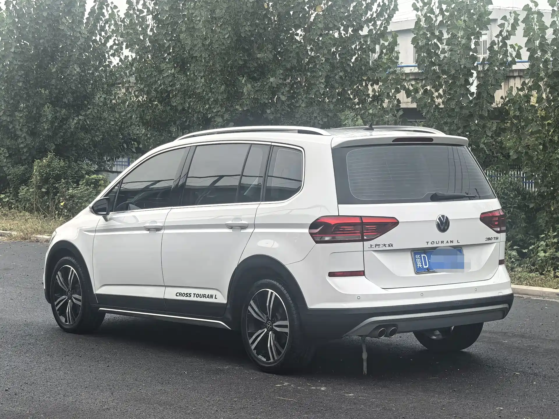 Фото 4 - Volkswagen Touran
