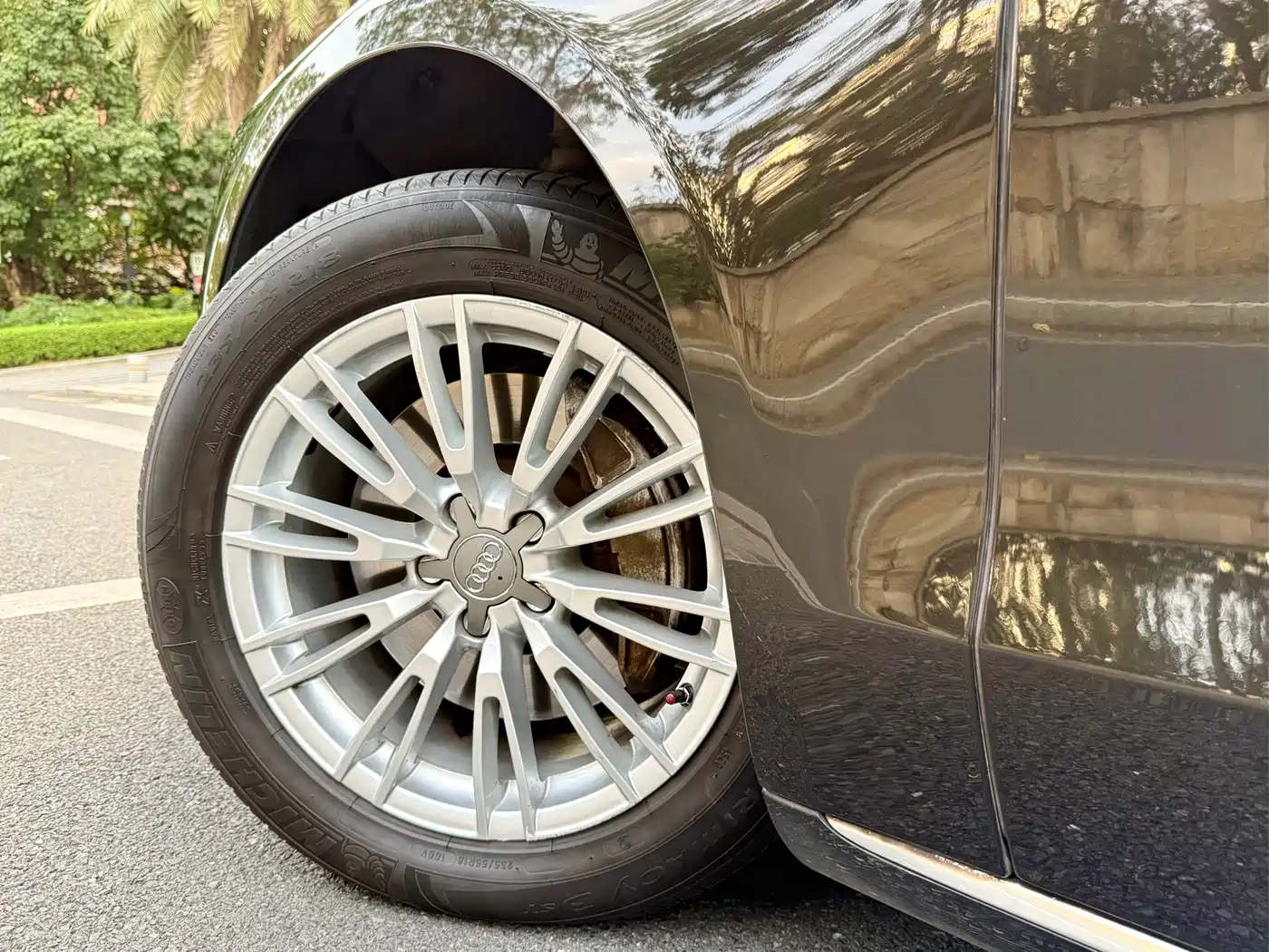 Audi A8 2014 A8L 45 TFSI quattro Comfort фото 8