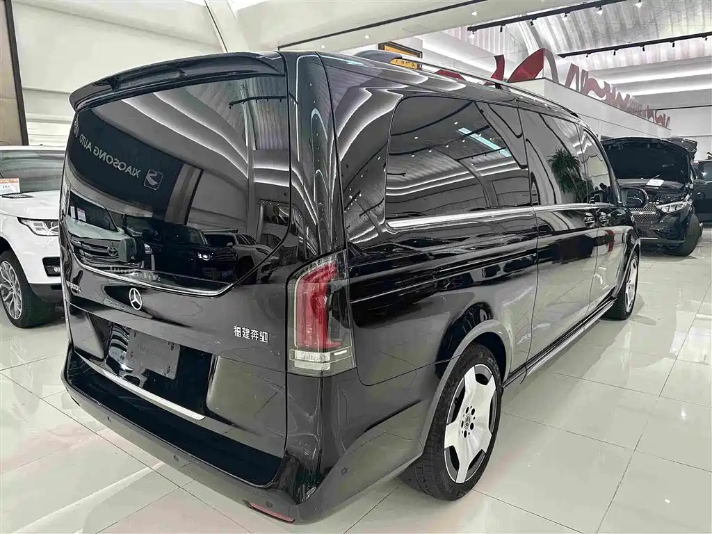 Mercedes-Benz V-Class 2025 2024 V 300 L Long Wheelbase Luxury Edition