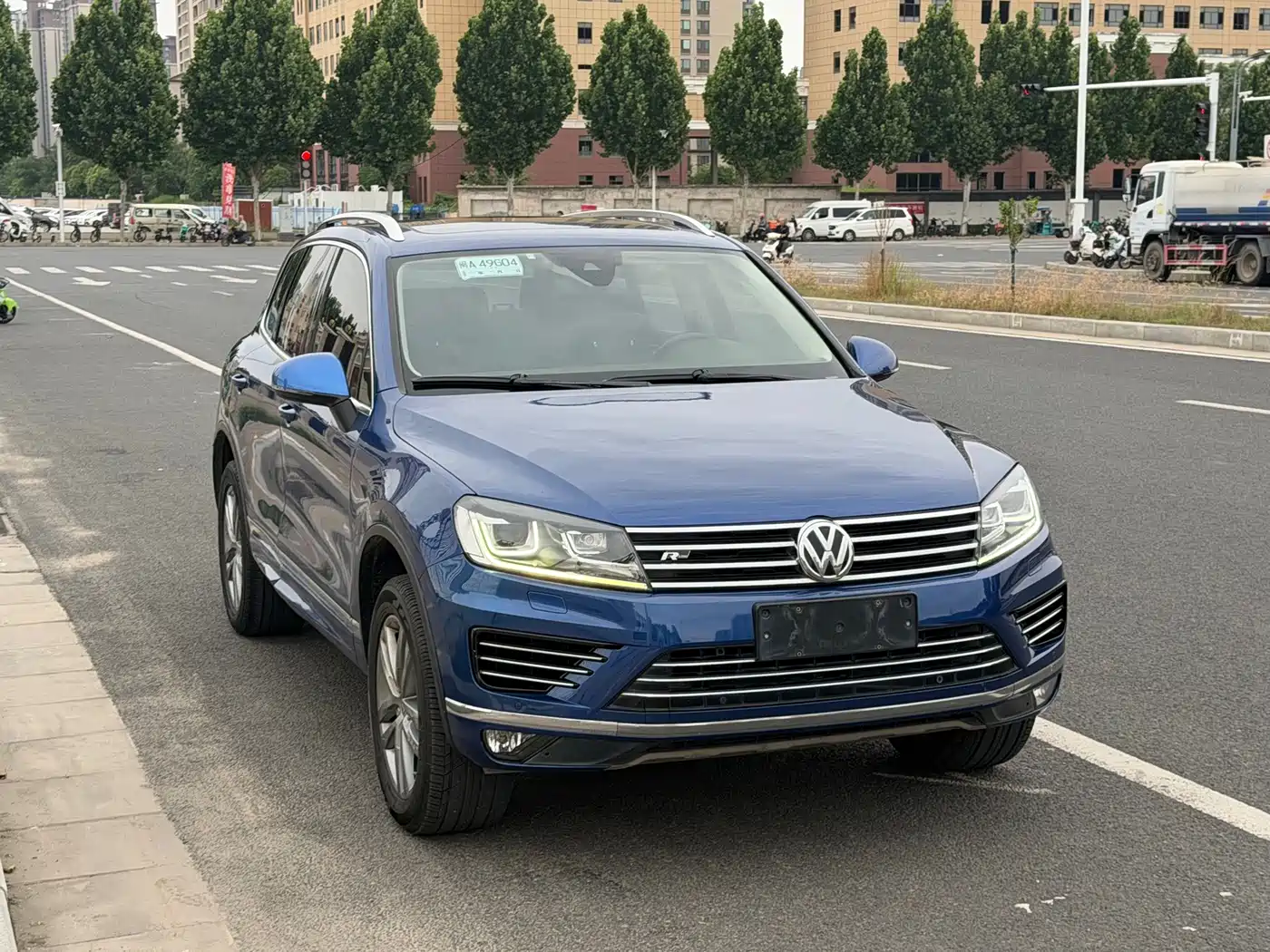 Фото 2 - Volkswagen Touareg