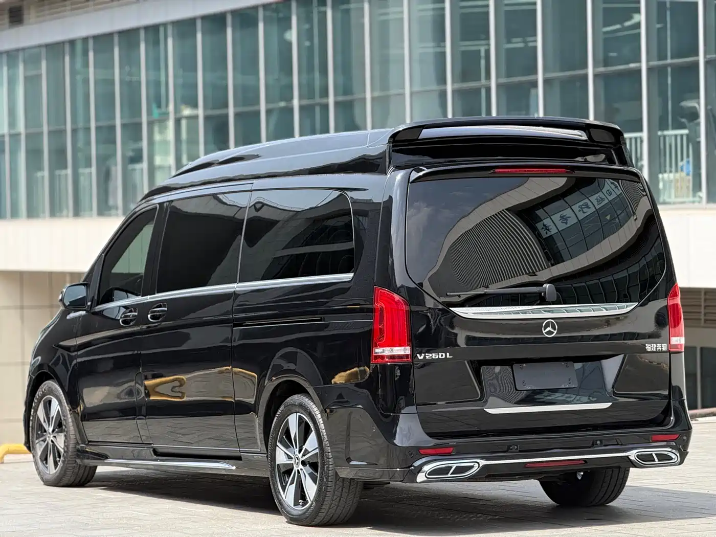 MERCEDES-BENZ V CLASS