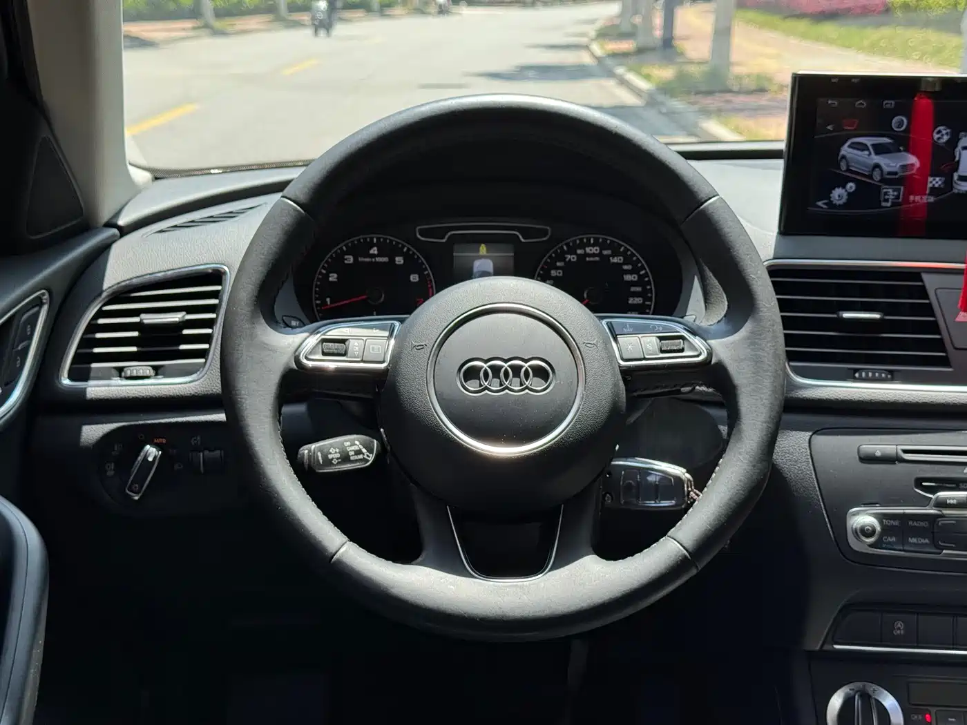 Audi Q3 2013 35 TFSI quattro Technology фото 7