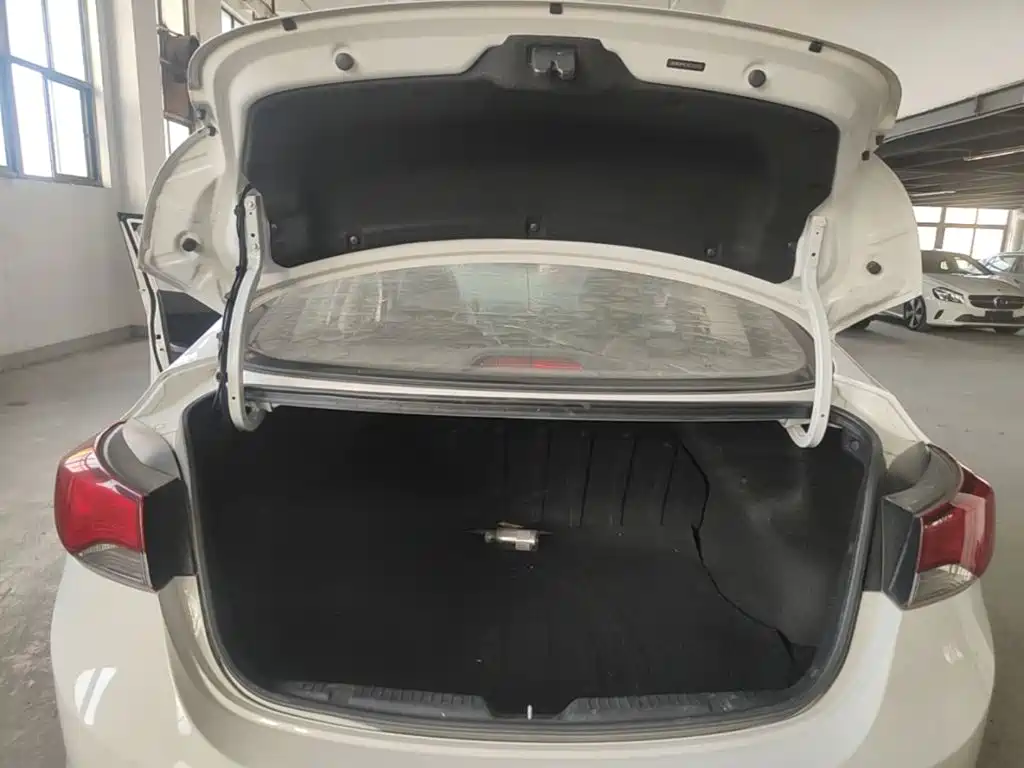 Hyundai Langdong 2018 2016 1.6L Automatic Smart Edition