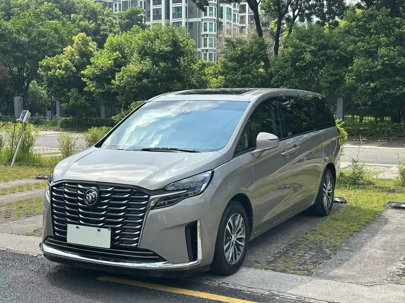 BUICK GL8