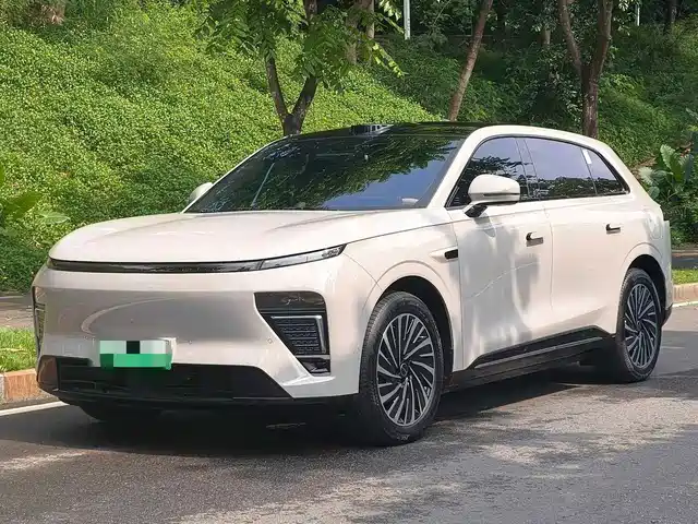 Exeed Exlantix ET 2025 Model EREV 240 Max 4WD Urban Assist — фото 1