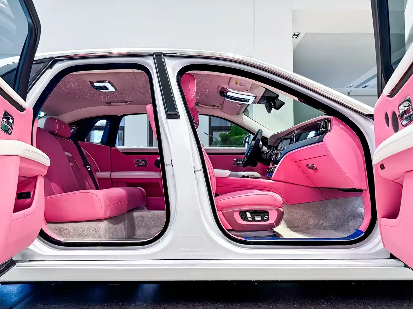 Rolls-Royce Ghost 2024 2024 6.7T Standard Wheelbase