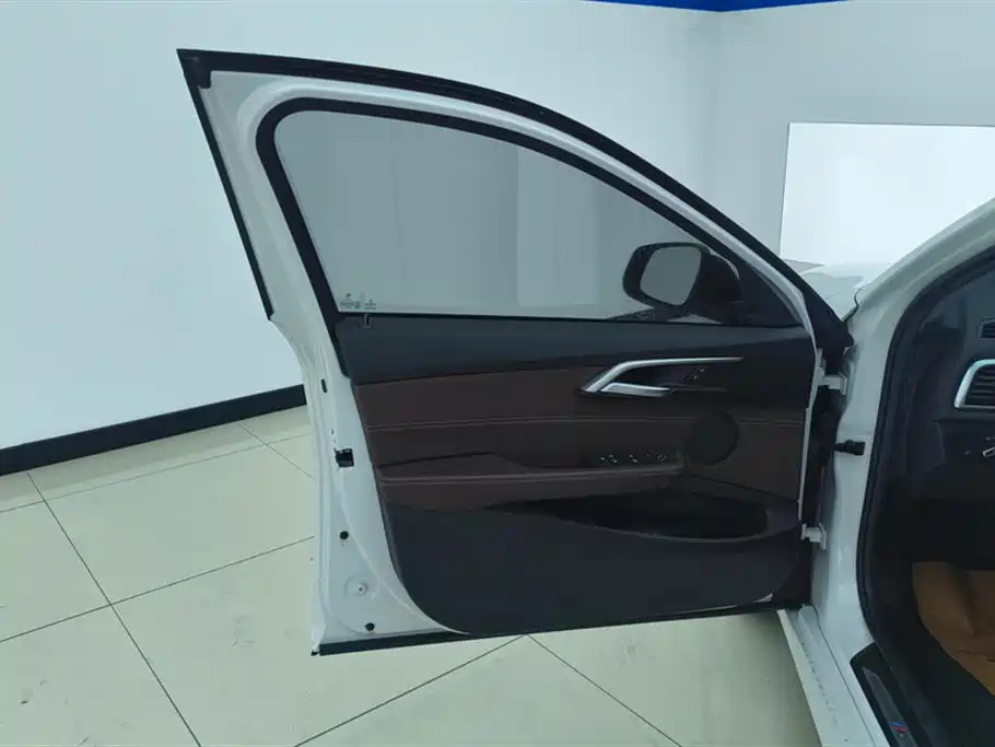 BMW 1 Series 2019 118i M Sport Package фото 7