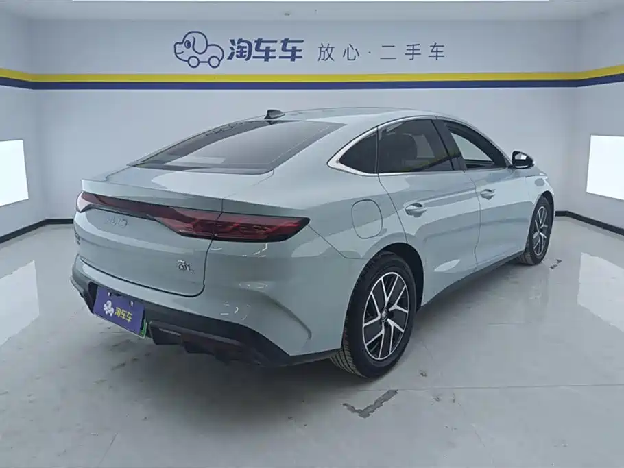 BYD Qin L 2024 DM-i 80KM Superior фото 3