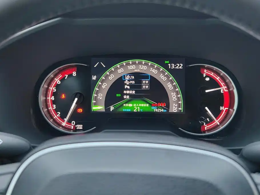 Toyota RAV4 Rongfang 2022 2.0L CVT 2WD Trend Plus Edition фото 14