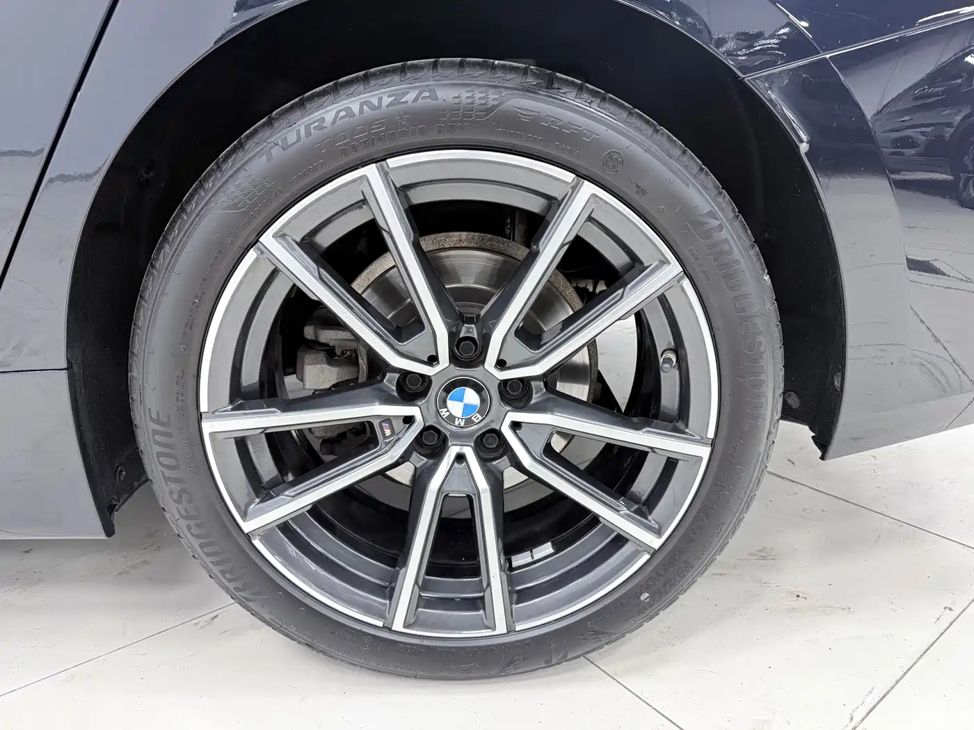 BMW 3 Series 2023 320Li M Sport Package фото 23