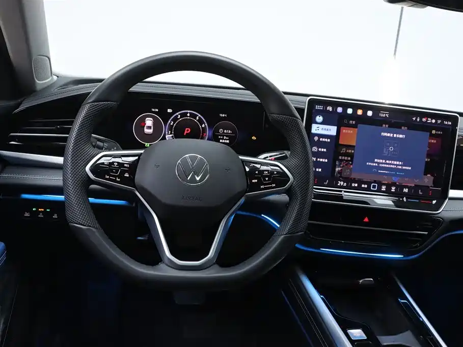 Volkswagen Passat 2025 Pro 380TSI Dragon Glory Edition фото 29