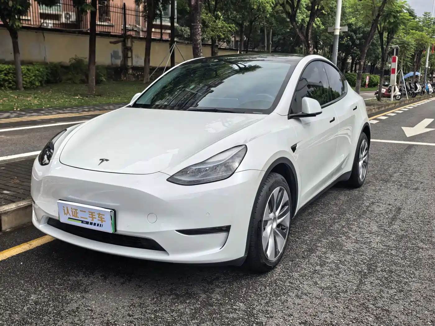 Tesla Model Y 2022
