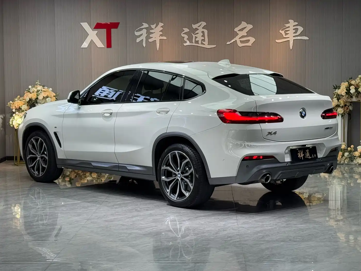 BMW X4 2019 xDrive25i M Off-Road Package фото 8