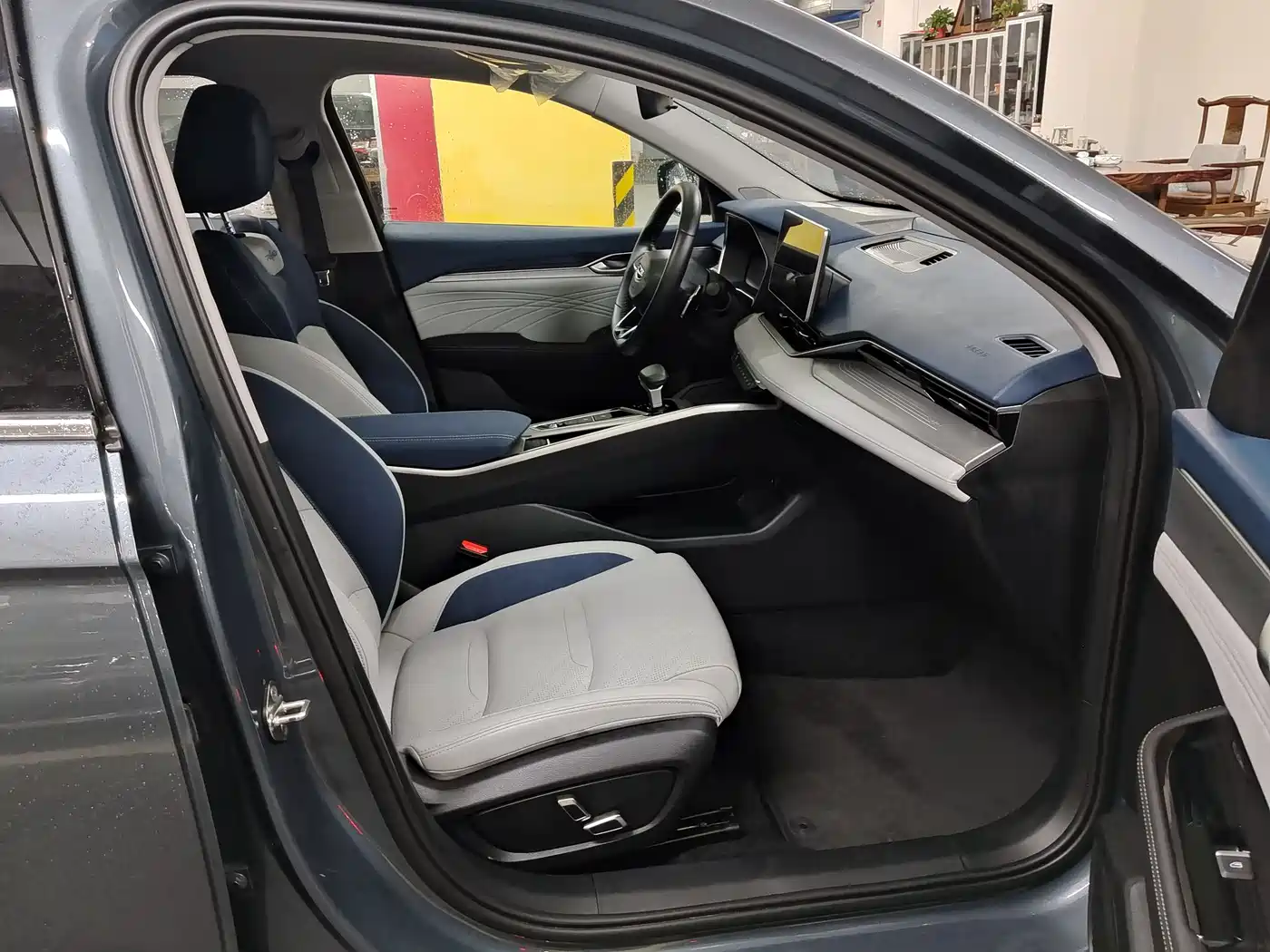 GEELY AUTOMOBILE XINGRUI