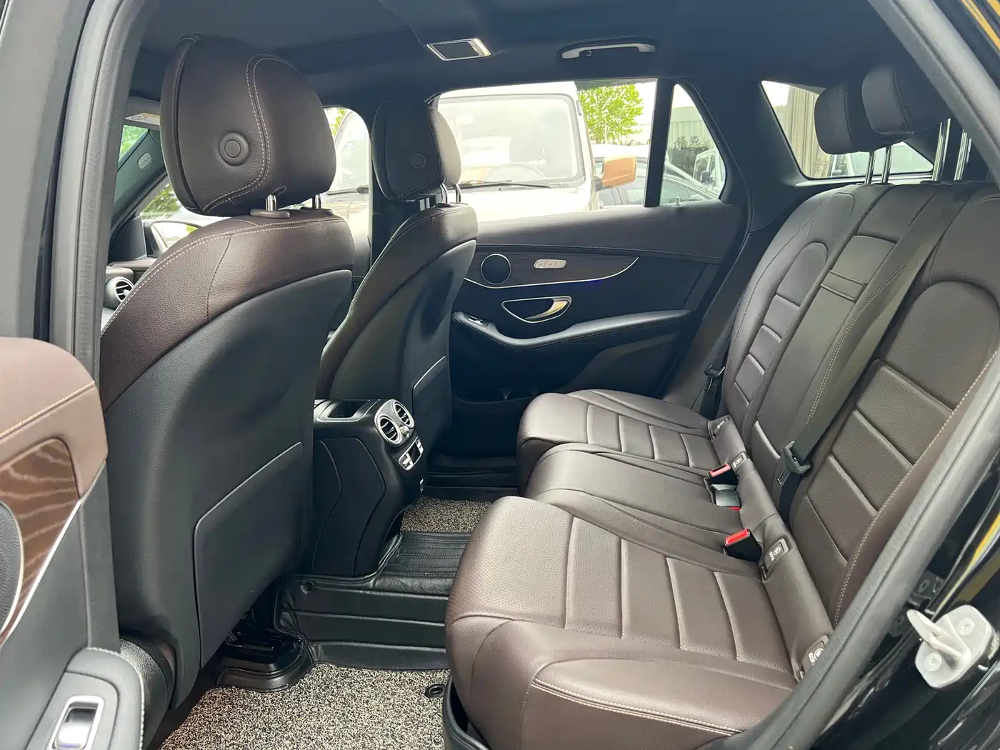 Mercedes-Benz GLC 2022 Model GLC 260 L 4MATIC Luxury Edition фото 15