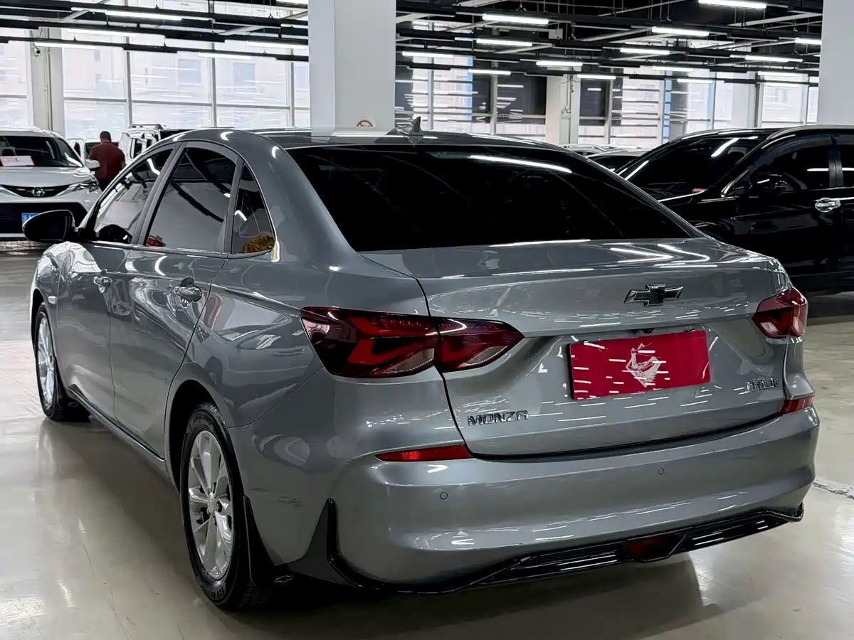 CHEVROLET CRUZE