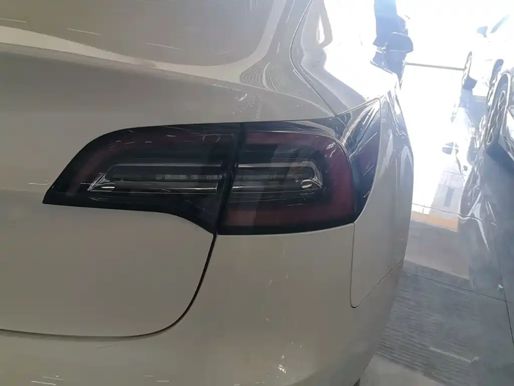 Tesla Model 3 2020 2020 Facelift Standard Range RWD Upgrade