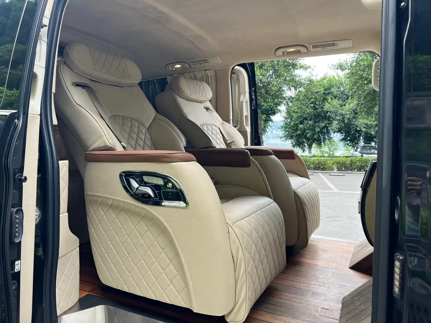 Mercedes-Benz Vito 2018 2.0T Business Edition China VI фото 13
