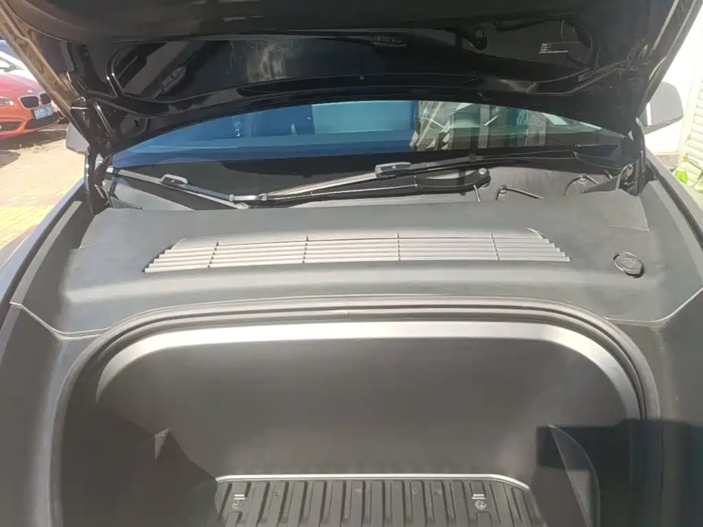 Фото 20 - Tesla Model Y