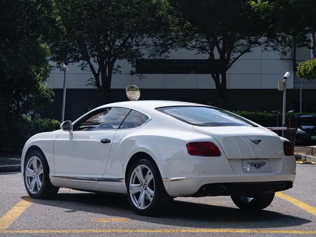 Bentley Continental 2015 2012 4.0T GT V8