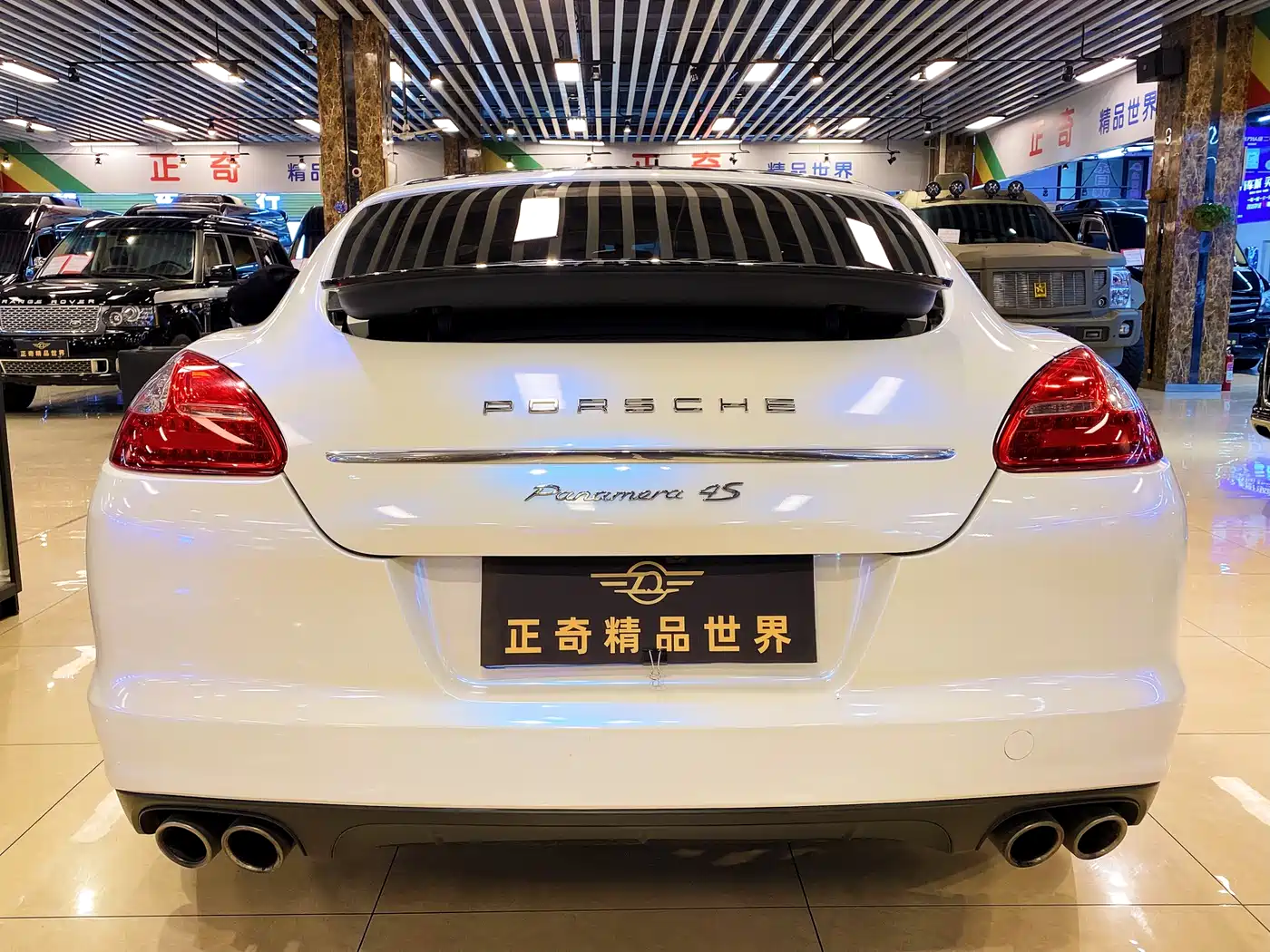 Porsche Panamera 2010 Model Panamera 4S 4.8L фото 7