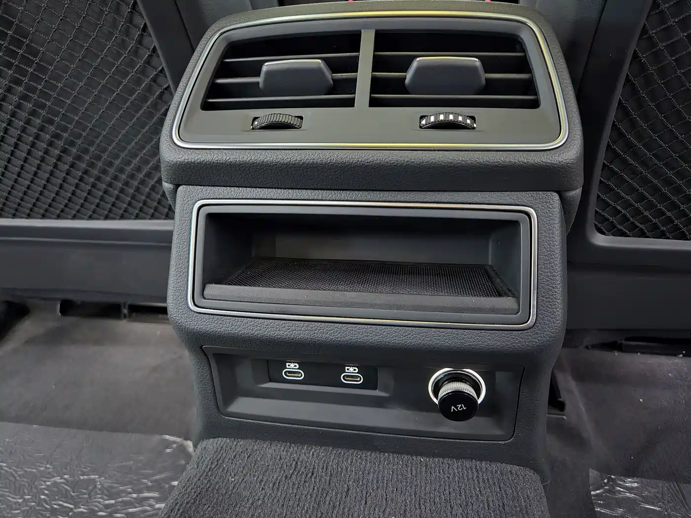 Audi A6L 2024 40 TFSI Luxury Dynamic фото 16
