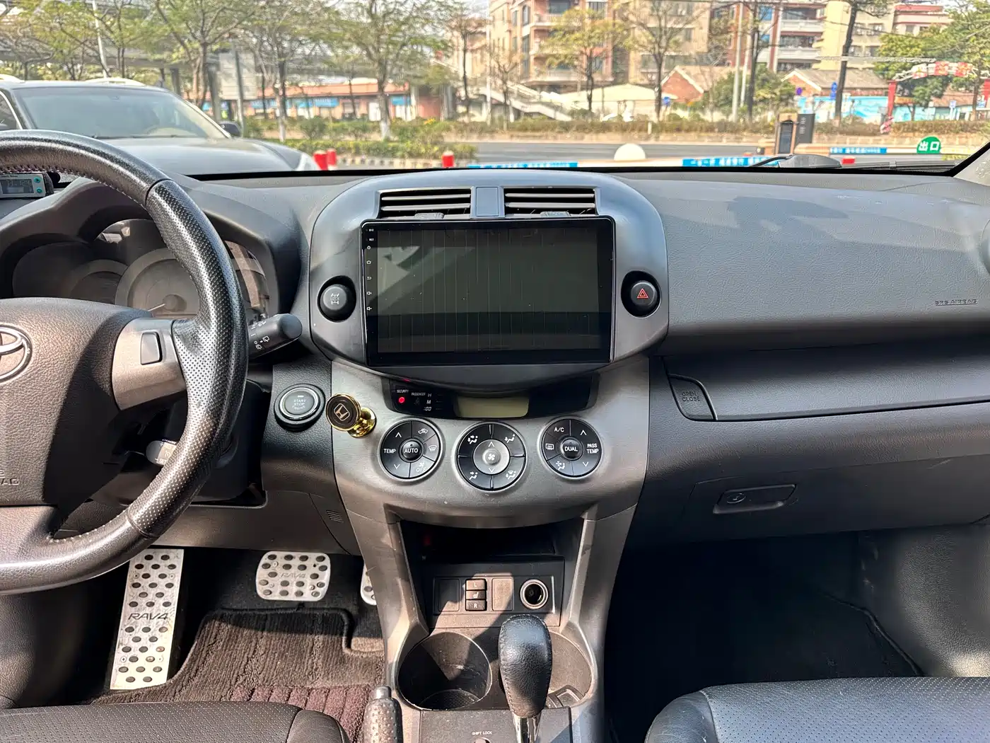 Toyota RAV4 Rongfang 2011 2.4L Automatic 4WD Luxury Edition фото 14