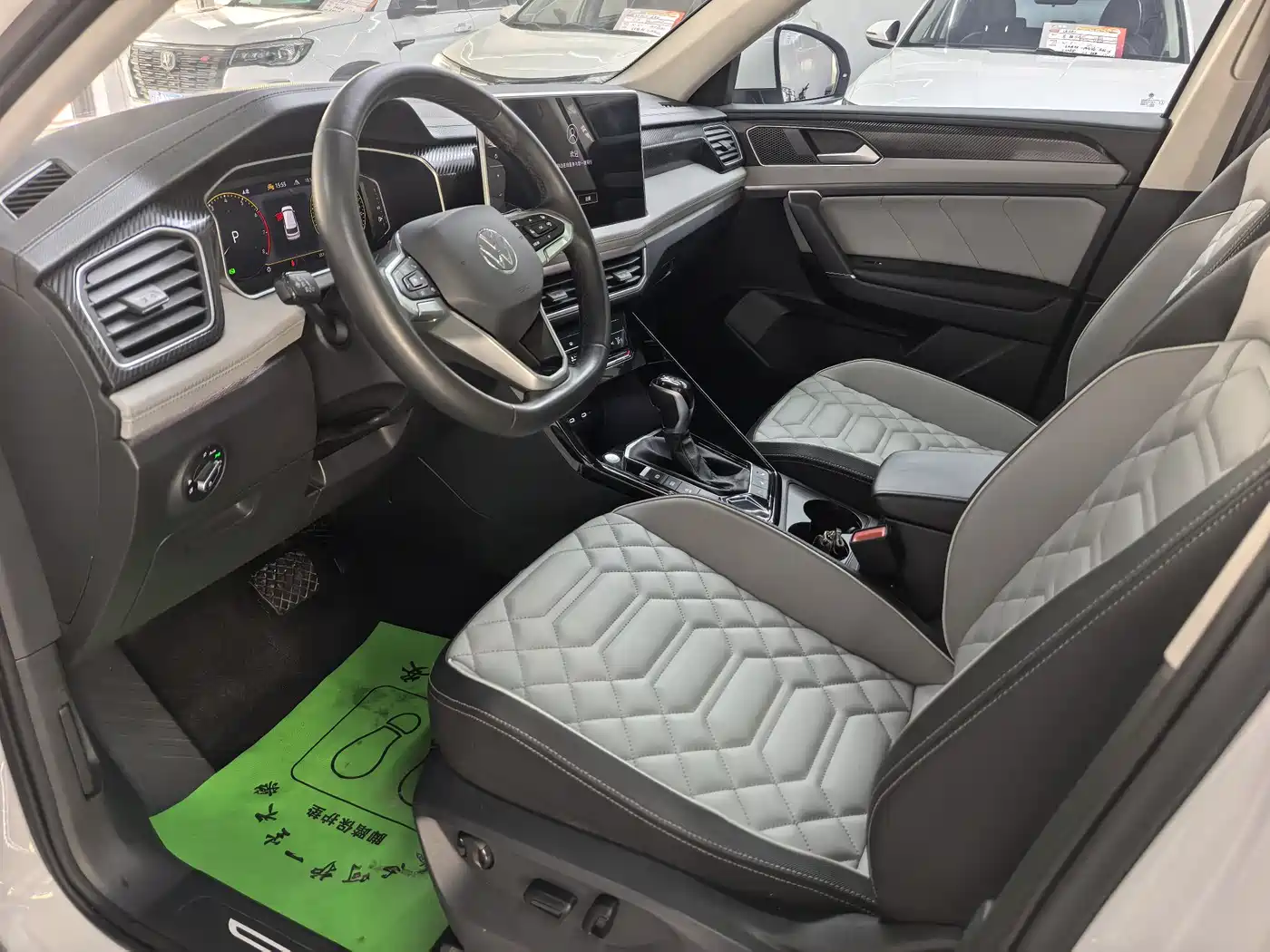 Volkswagen Tayron 2023 280TSI 2WD Luxury Plus Advanced Edition фото 7